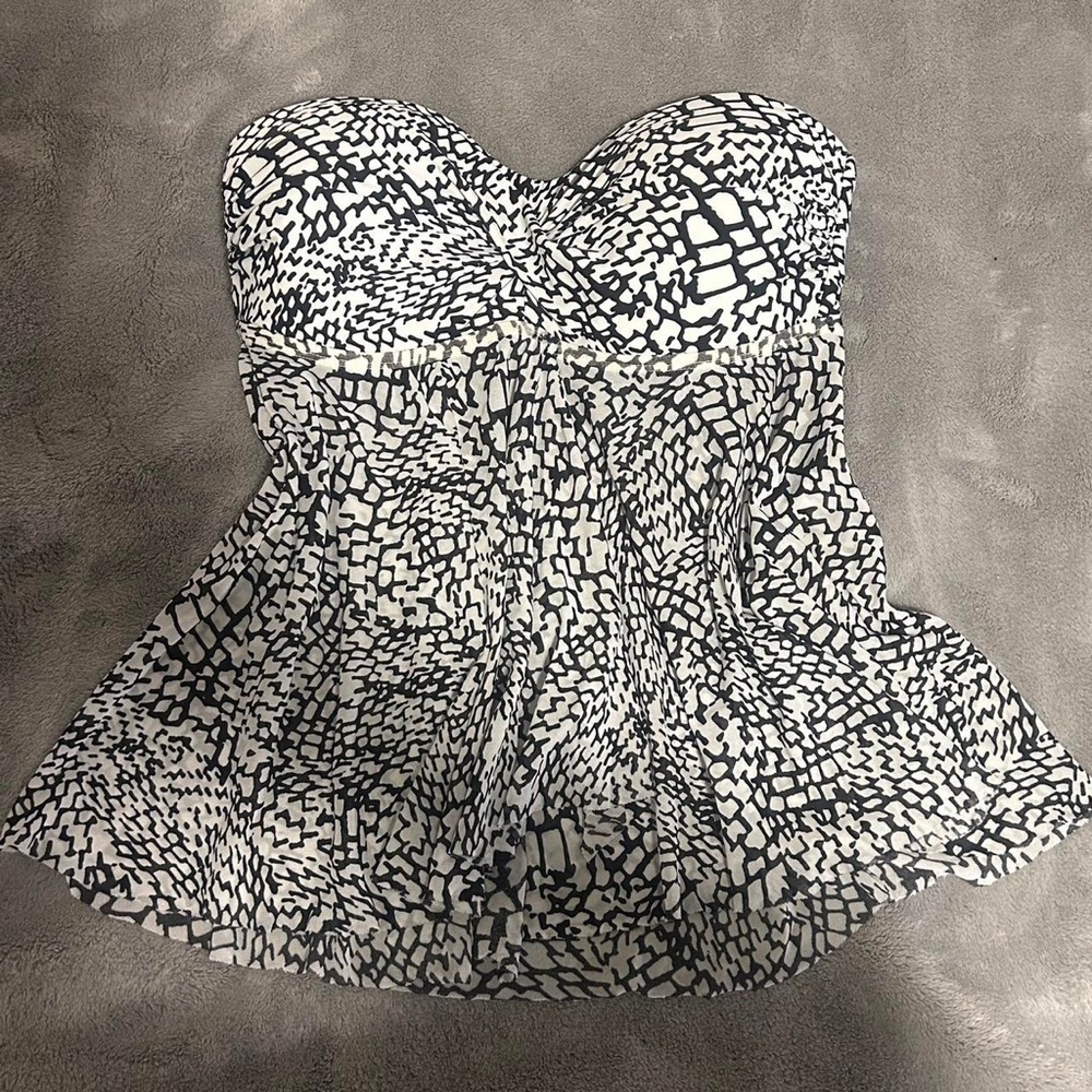 Strapless Mini Dress in Black & White Abstract Print